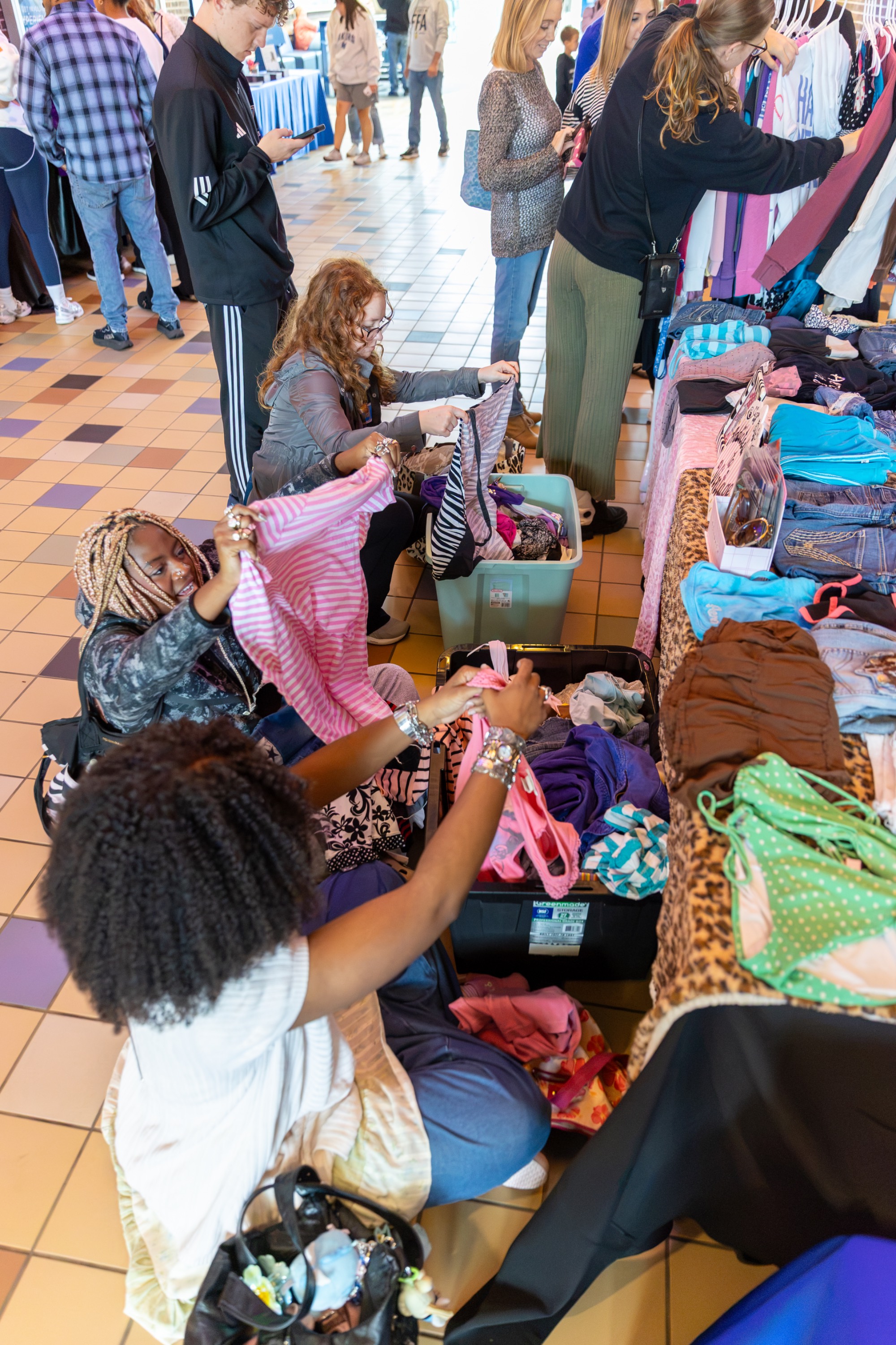 two women shopping